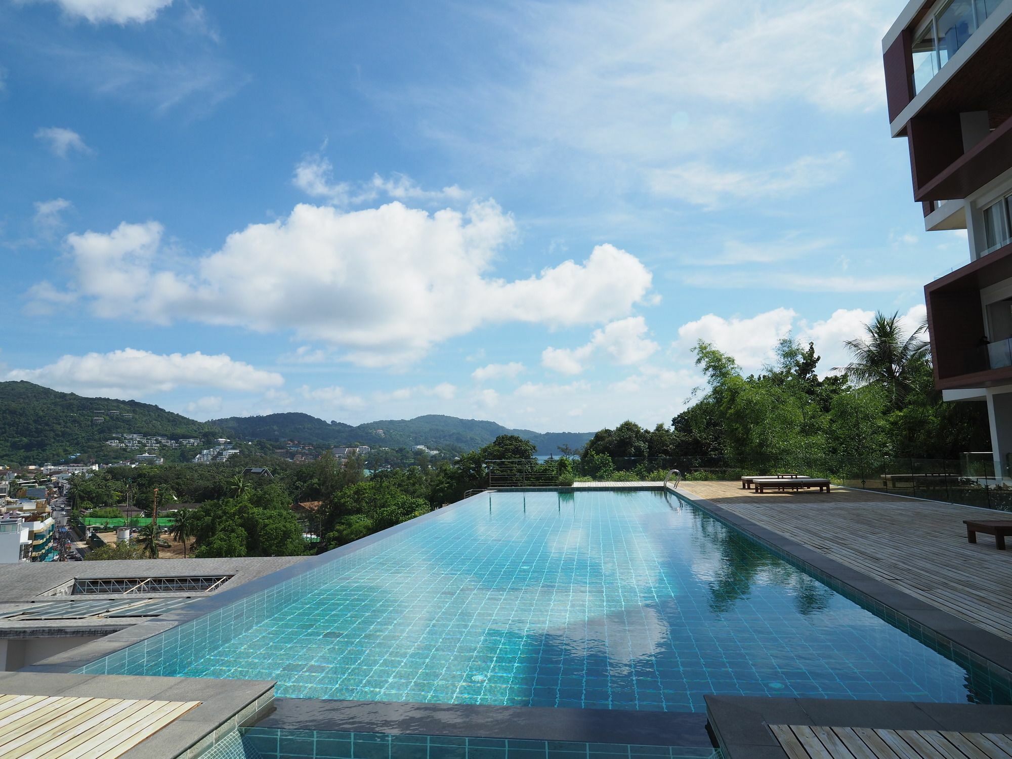 Q Conzept Condominium Karon Exterior foto